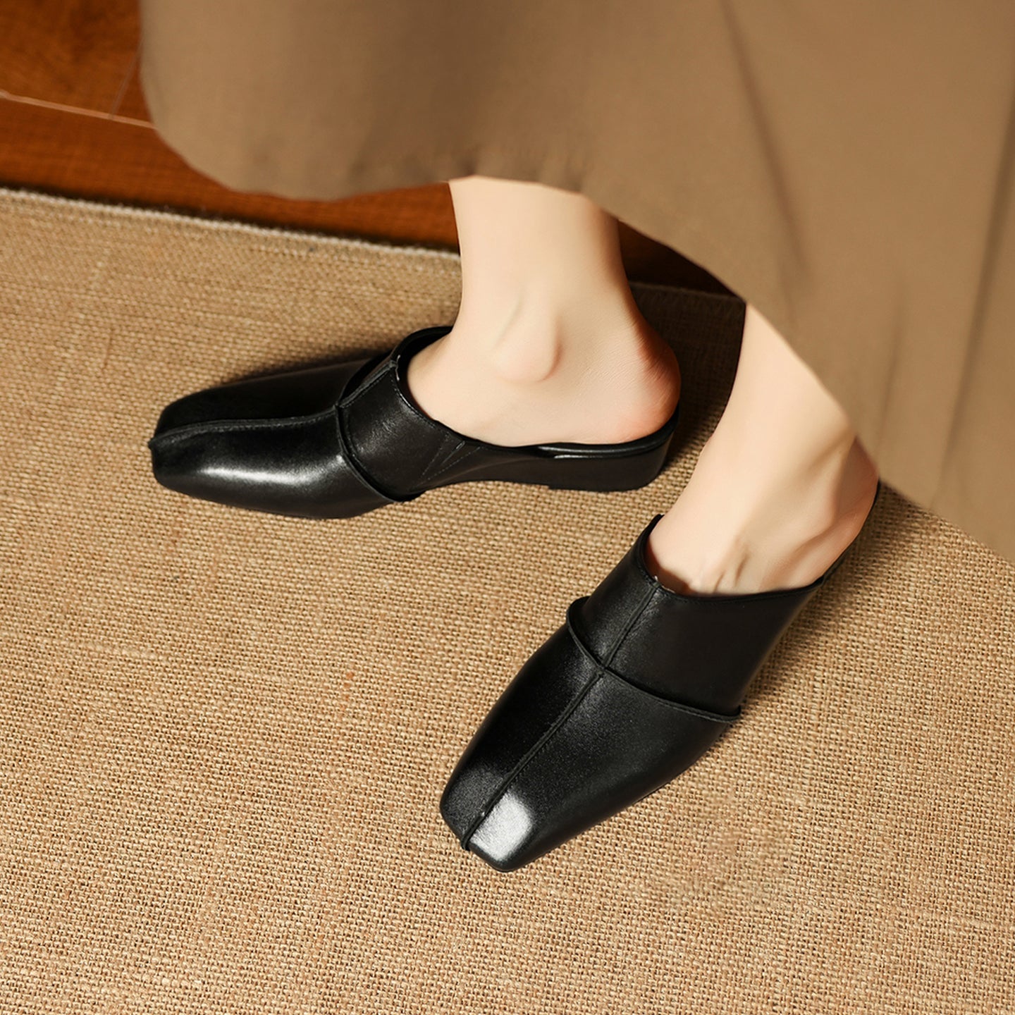Halia Genuine Leather Close-Toe Mules