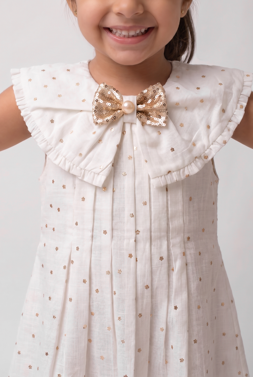 Star Print Cotton Dress With Fancy Bow
