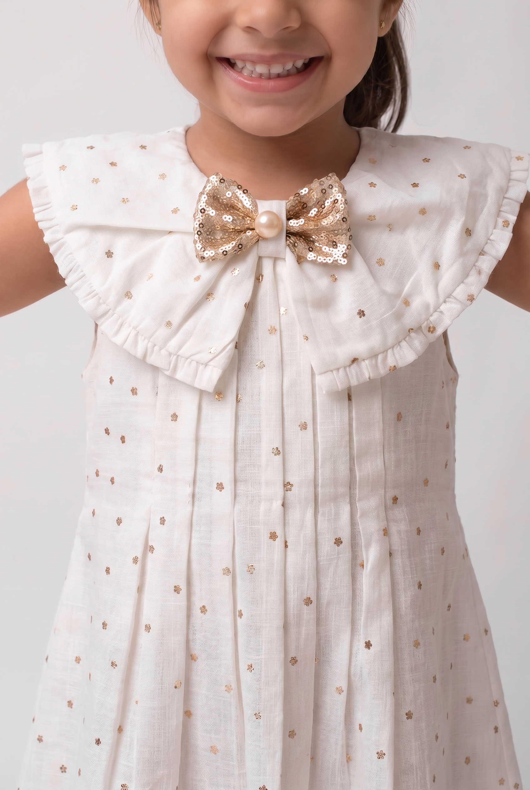 Star Print Cotton Dress With Fancy Bow