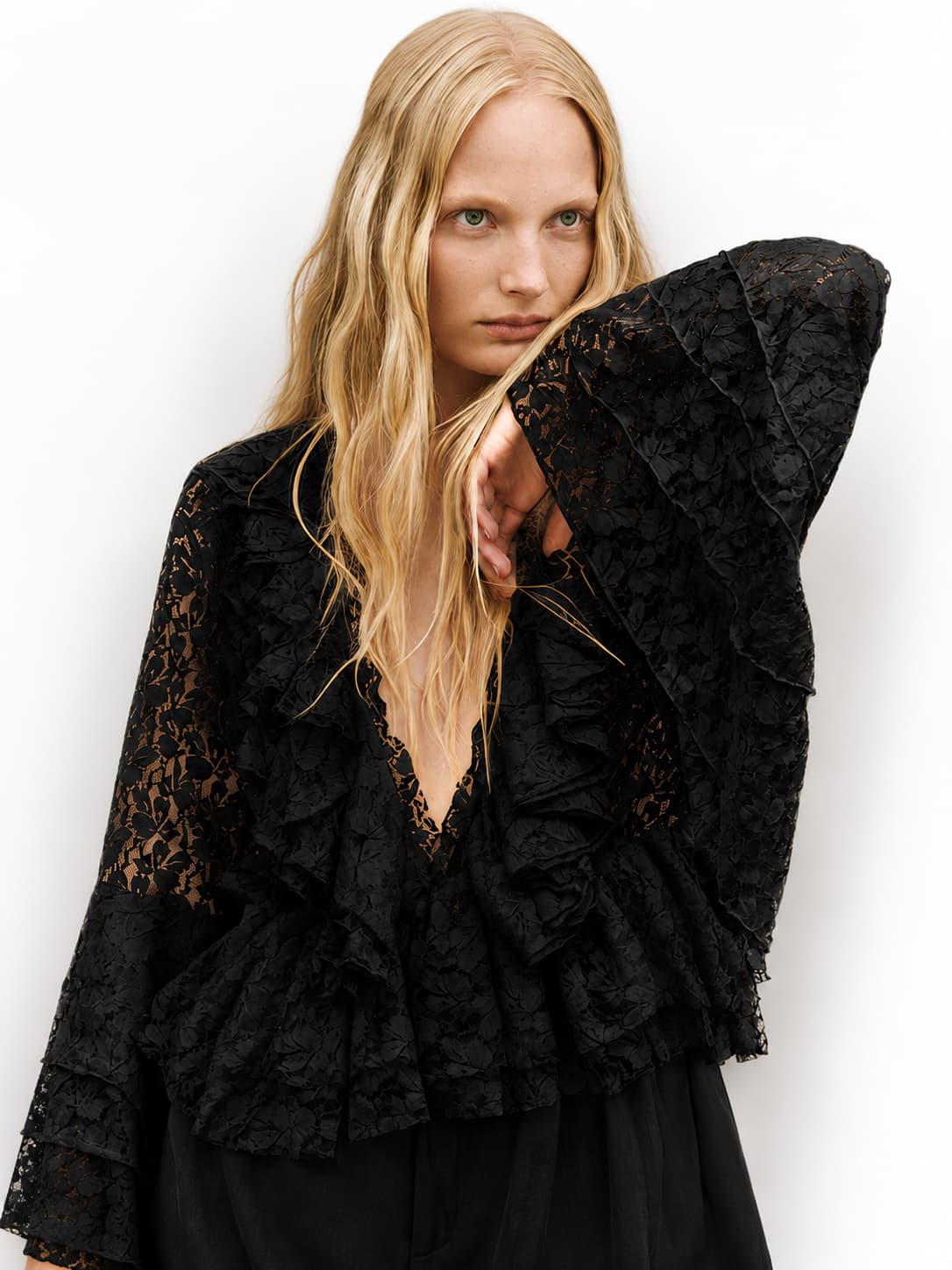 Lace Bella Blouse - Black