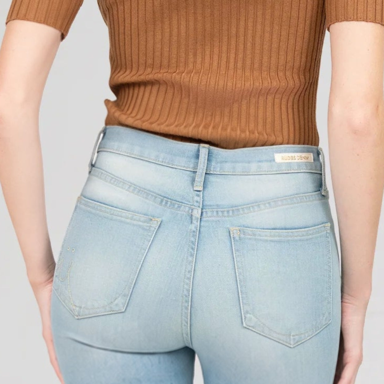 The Isabella Mini Flare
