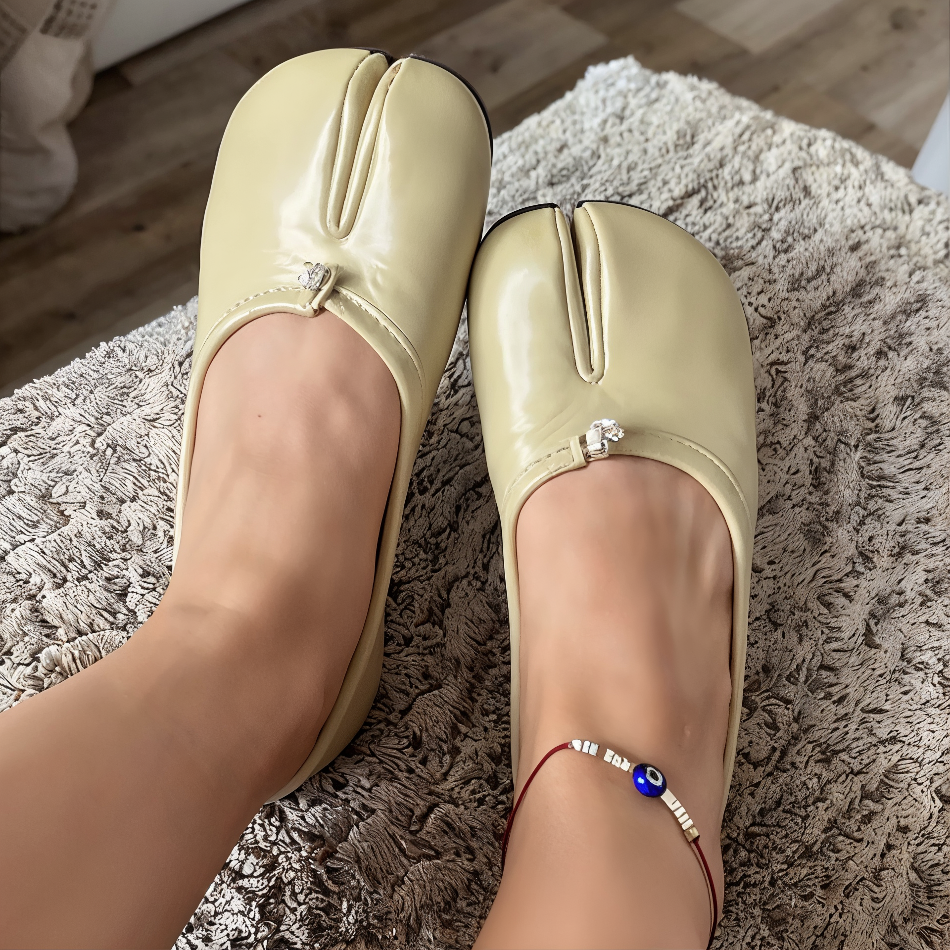 Isabella Tabi Ballet Flats